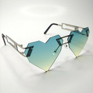 Blue Heart Sunglasses Valentines Day Gift for Women. UV400. Brand New. Unworn.